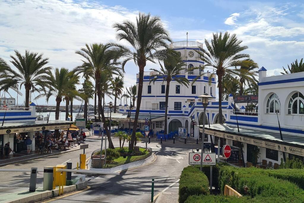 Estepona Port Beachside Apartment - Marina Bay Eksteriør billede